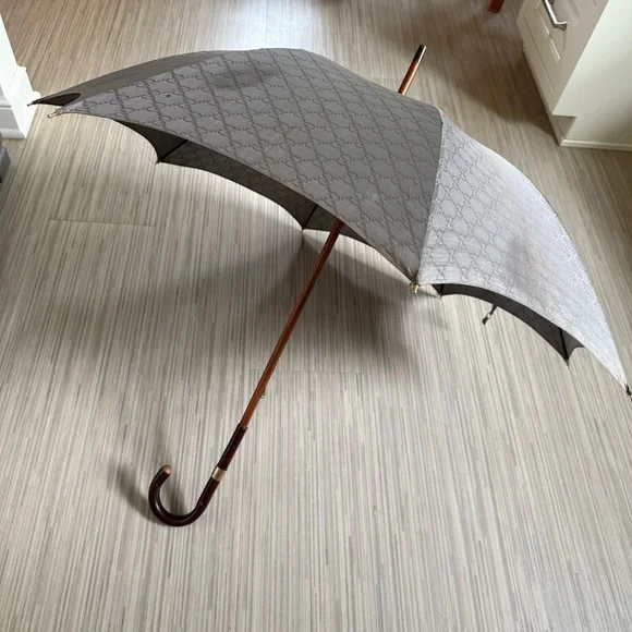 Vintage Gucci Umbrella EUC - Picture 2 of 8